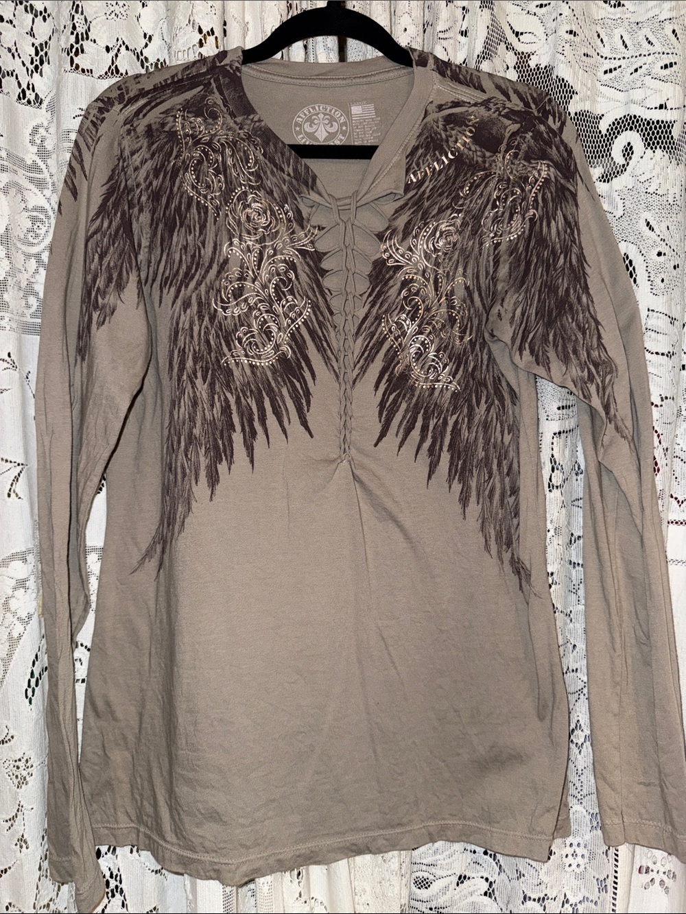 Vintage Affliction angel-wing top L